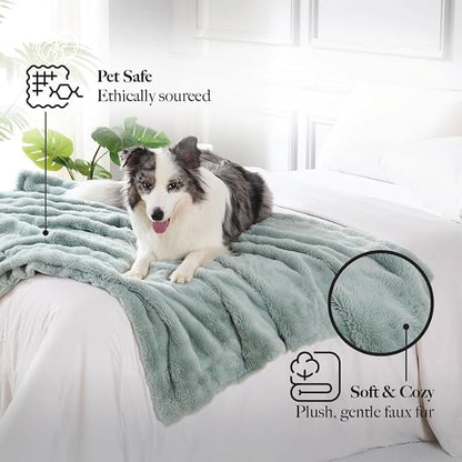 Modern Threads Water-Resistant Faux Rabbit Fur Pet Blanket - Image 3