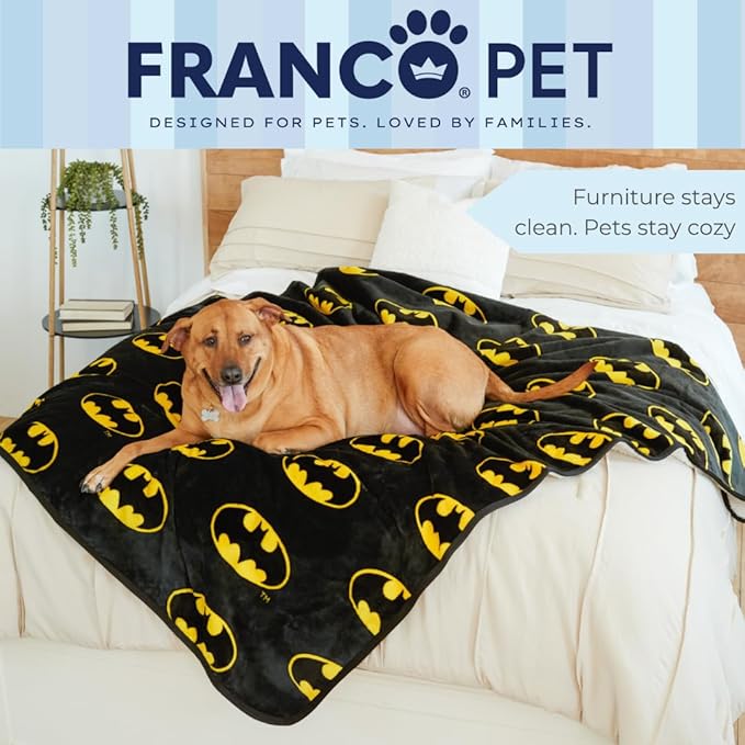 Franco Pet Batman DC Comics Bat Shield Logo Super Soft Cozy Waterproof - Image 6