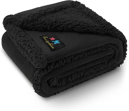 Luciphia Waterproof Pet Blanket, Liquid Pee Proof Dog Blanket by luciphia