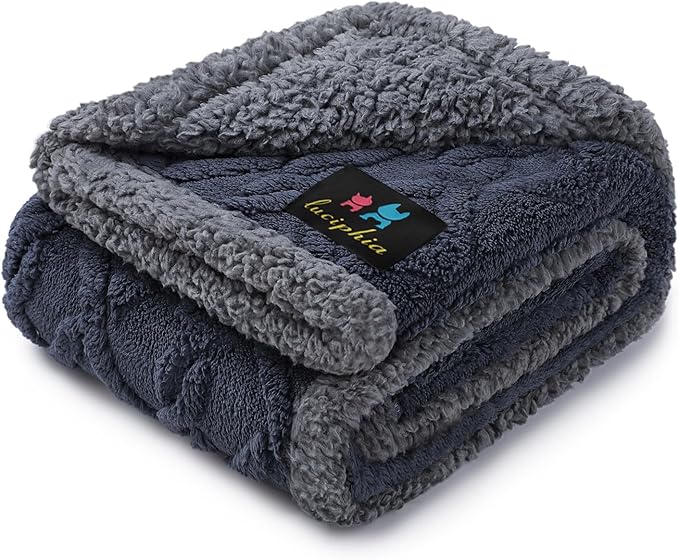 Luciphia Waterproof Pet Blanket, Liquid Pee Proof Dog Blankets by luciphia