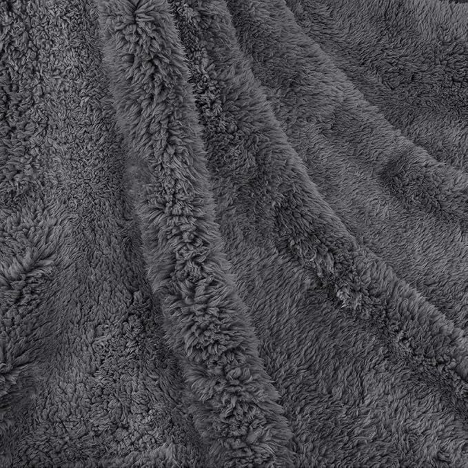 PetAmi Fluffy Waterproof Dog Blanket - Image 5