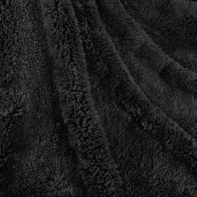 PetAmi Fluffy Waterproof Dog Blanket - Image 5