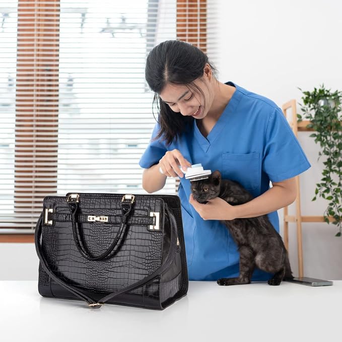 Fashion Pet Carrier Dog Cat Carrier Purse Soft-Sided Leather Handbag Pet Tote - Image 7