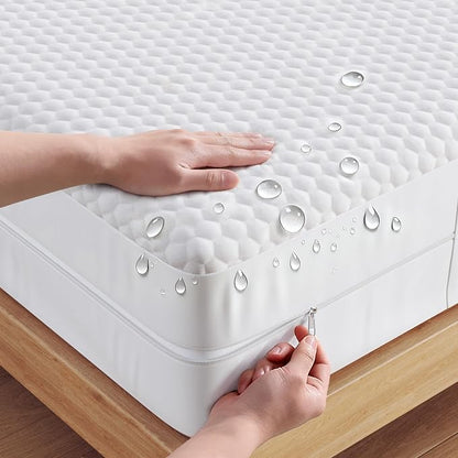 OhGeni 100% Waterproof Zippered Mattress Protector, Queen Size Mattress by OhGeni