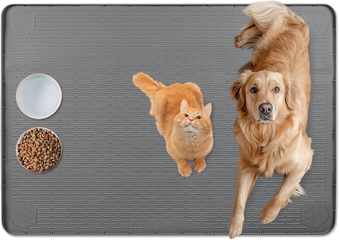 Cat Food Mat by Bartuke