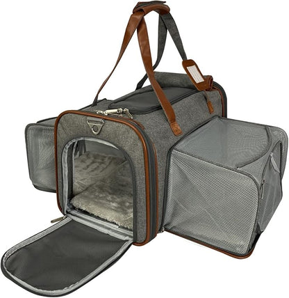 Mr. Peanut's Gold Series Double Expandable Pet Carrier by MrPeanuts