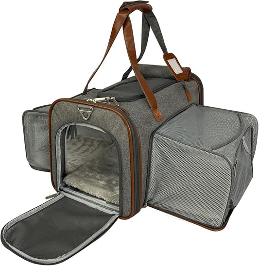 Mr. Peanut's Gold Series Double Expandable Pet Carrier by MrPeanuts