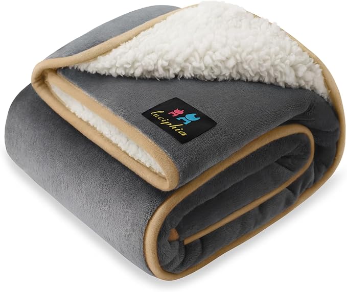 Luciphia Waterproof Pet Blanket, Liquid Pee Proof Dog Blanket by luciphia
