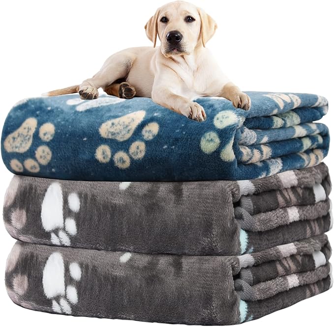 Rezutan Dog Blankets for Large Dogs, Premium Cat Flannel Blanket Washable by Rezutan