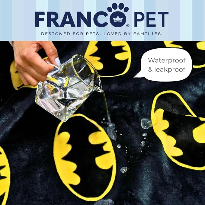 Franco Pet Batman DC Comics Bat Shield Logo Super Soft Cozy Waterproof - Image 4