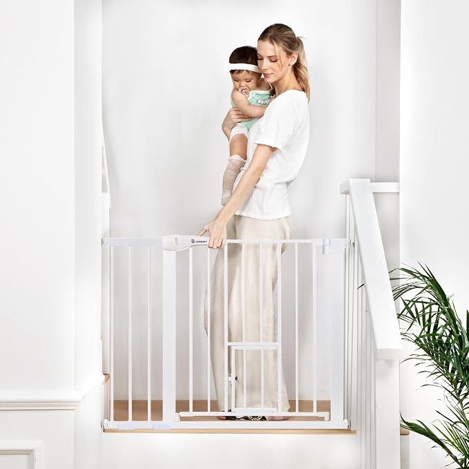 COMOMY Auto Close Baby Gate - Image 3