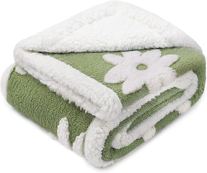 Luciphia Waterproof Pet Blanket by luciphia
