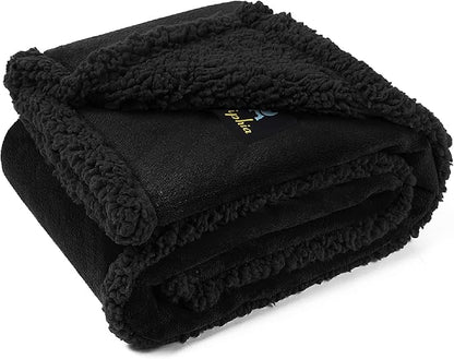 Luciphia Waterproof Pet Blanket, Liquid Pee Proof Dog Blanket by luciphia
