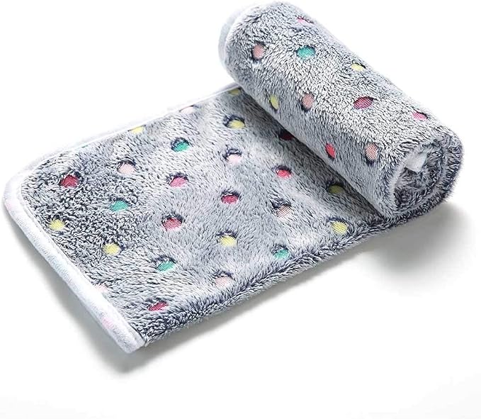 1 Pack 3 Blankets Super Soft Cute Dot Pattern Pet Blanket Flannel Throw - Image 4