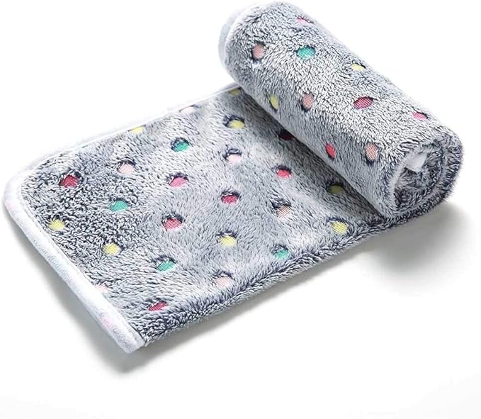 1 Pack 3 Blankets Super Soft Cute Dot Pattern Pet Blanket Flannel Throw - Image 3