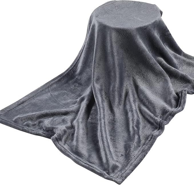8 Pieces Pet Blanket Soft Fleece Warm Sleep Mat - Image 3