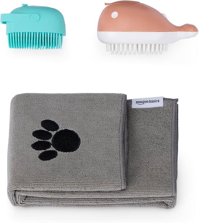 Amazon Basics Dog Bath Brush by AmazonBasics