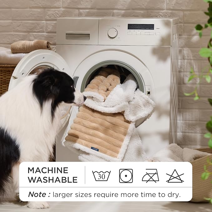 Bedsure ComfyFleece™ Waterproof Dog Blankets - Image 7