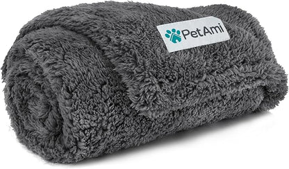 PetAmi Fluffy Waterproof Dog Blanket by PetAmi
