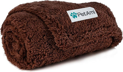 PetAmi Fluffy Waterproof Dog Blanket by PetAmi