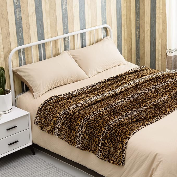 Bnuitland Leopard Print Fleece Flannel Throw Blanket, Super Soft 300 GSM Double - Image 3