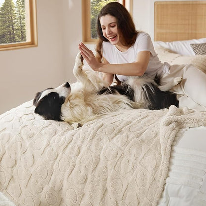 Bedsure Dog Blankets for Large Dogs Washable by BEDSURE