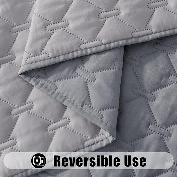 Smiry Waterproof Dog Bed Cover Blanket, Soft Reversible Pet Blanket, Washable - Image 3