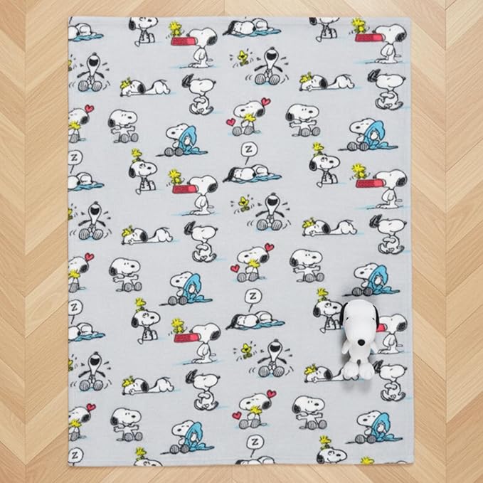 Peanuts Snoopy Pet Throw & Pet Pillow Set - 40in x 50in Super Soft Cozy Throw - Image 6