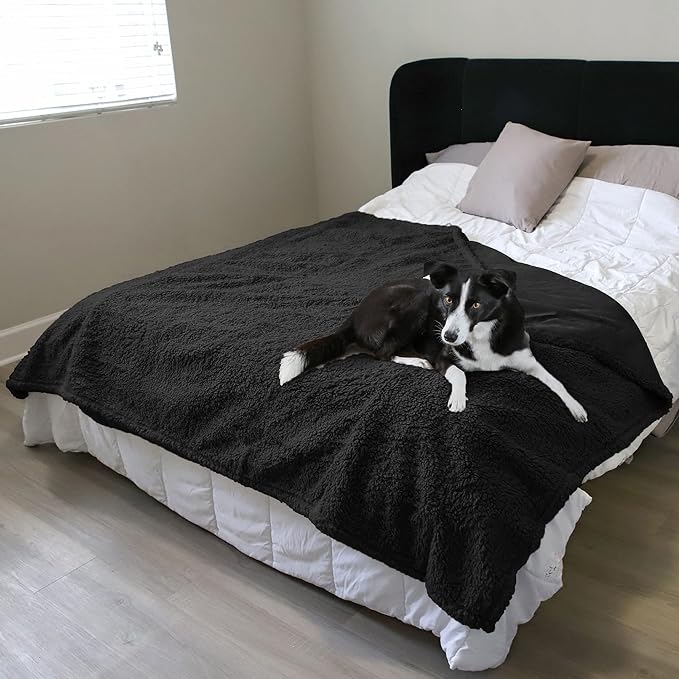 Kritter Planet Waterproof Bed Blanket - Image 5