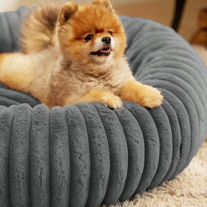 Bedsure ComfyFleece™ Donut Small Dog Bed - Image 7