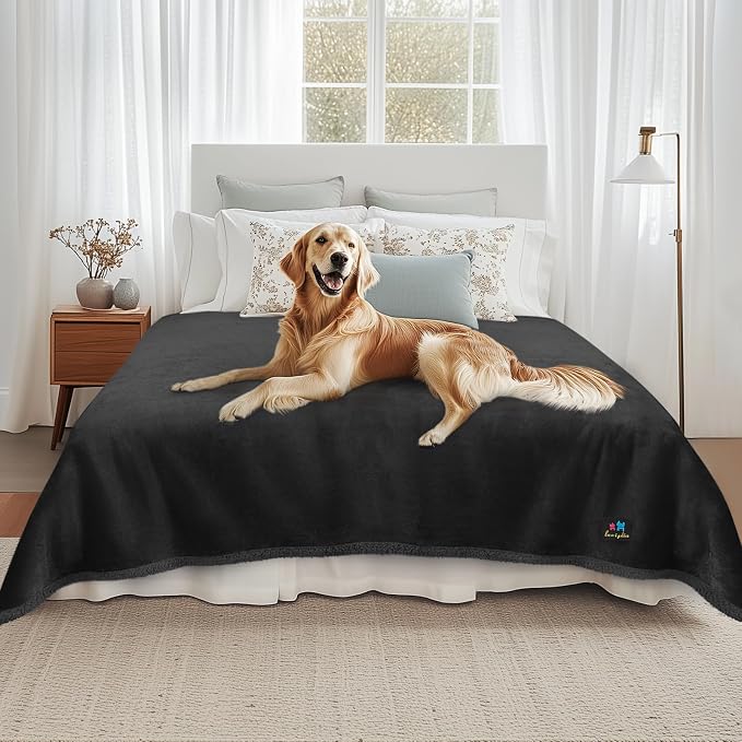 Luciphia Waterproof Pet Blanket, Liquid Pee Proof Dog Blanket by luciphia