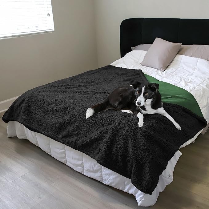 Kritter Planet Waterproof Bed Blanket, Washable Stain Proof Pad Bed Cover - Image 5