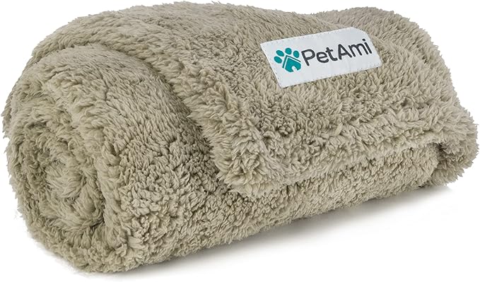 PetAmi Fluffy Waterproof Dog Blanket by PetAmi