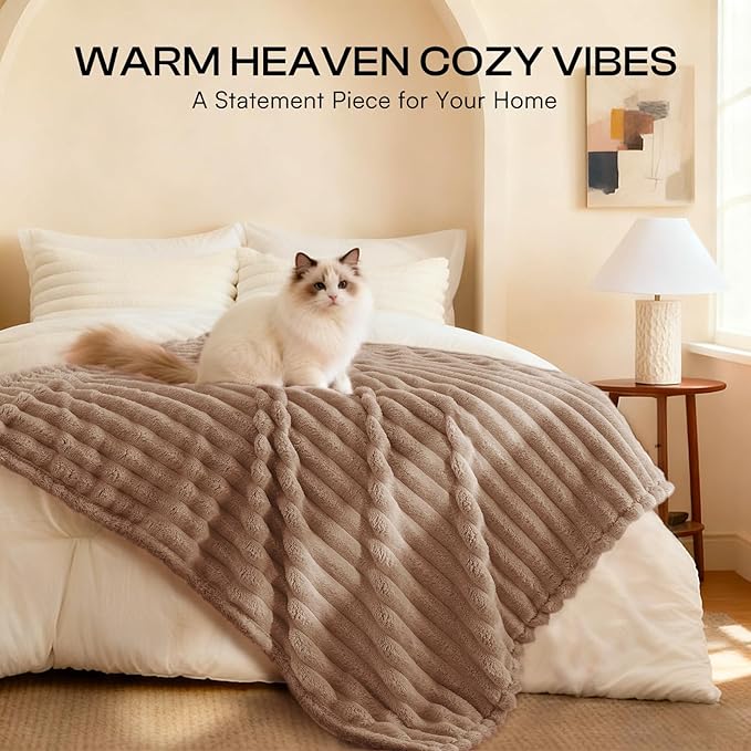 LINENLUX 1 Pack 3 Soft Dog Blanket Washable Warm Fleece Cat Blankets - Image 4