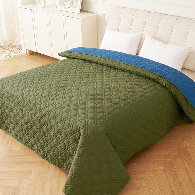 hyha Waterproof Dog Bed Blanket, Soft Pet Blankets, Waterproof Couch Cover - Image 8
