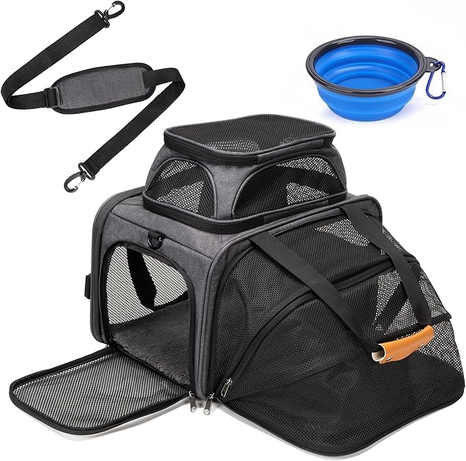 Expandable Pet Carrier Bag by MOYLLOG