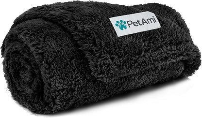 PetAmi Fluffy Waterproof Dog Blanket by PetAmi