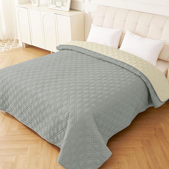 hyha Waterproof Dog Bed Blanket, Soft Pet Blankets, Waterproof Couch Cover - Image 8