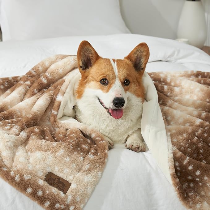 Waterproof Pet Blanket, Christmas Faux Fur Deer Print Blanket, Woman Sofa Bed - Image 6