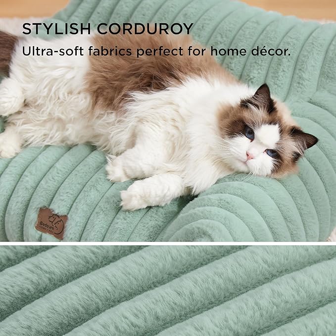 Bedsure ComfyFleece™ Cute Cat Couch - Image 4