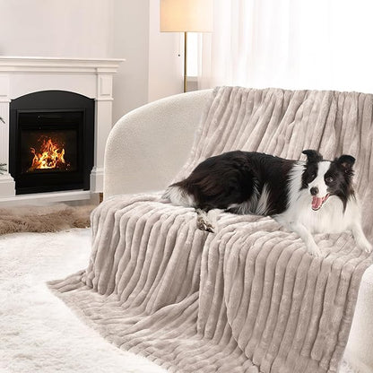 Waterproof Dog Blanket, Soft Fleece Blanket - Image 4