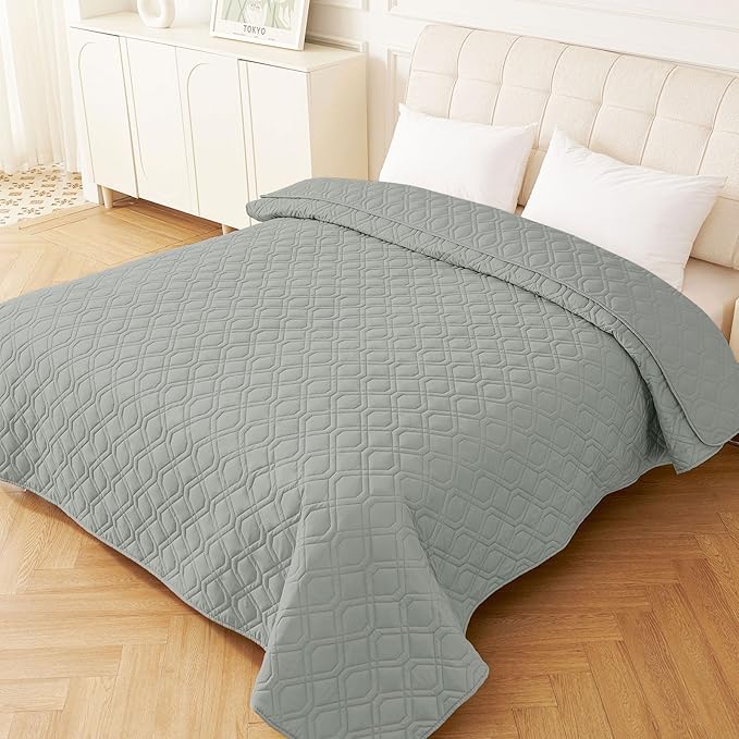hyha Waterproof Dog Bed Blanket, Soft Pet Blankets, Waterproof Couch Cover - Image 8