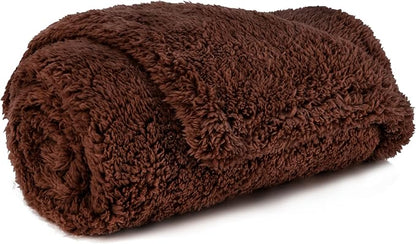PetAmi Fluffy Waterproof Dog Blanket by PetAmi