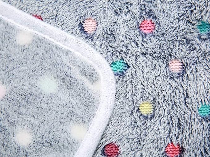 1 Pack 3 Blankets Super Soft Cute Dot Pattern Pet Blanket Flannel Throw - Image 4