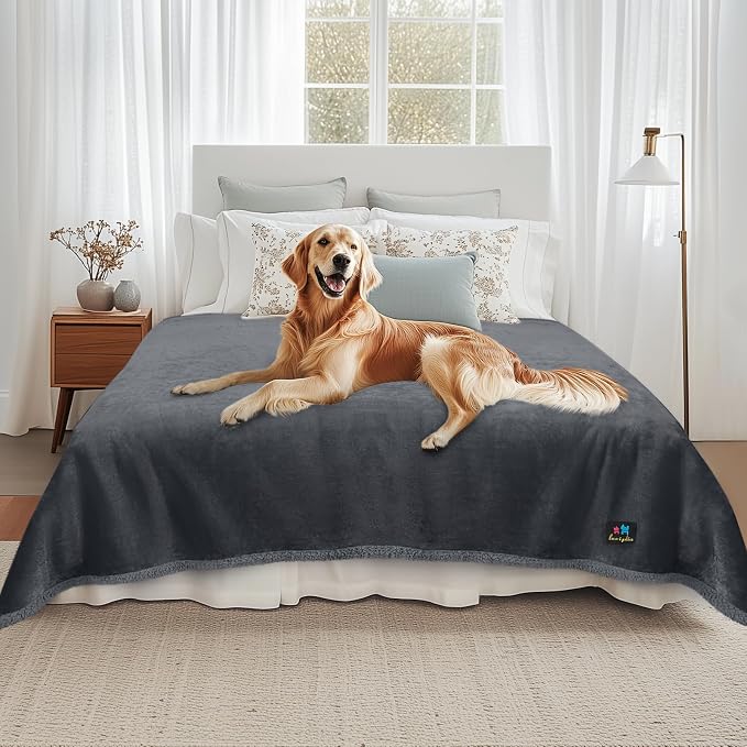 Luciphia Waterproof Pet Blanket, Liquid Pee Proof Dog Blanket by luciphia