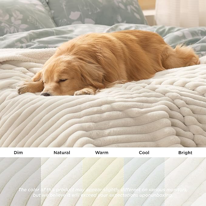 Bedsure ComfyFleece™ Waterproof Dog Blankets - Image 5