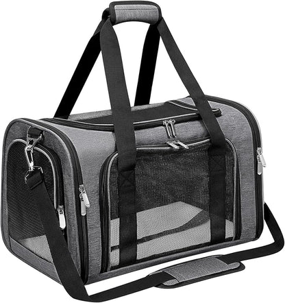 Soft-Sided Cat/Dog/Pet Carrier, Collapsible Pets Travel Carriers by Unknown