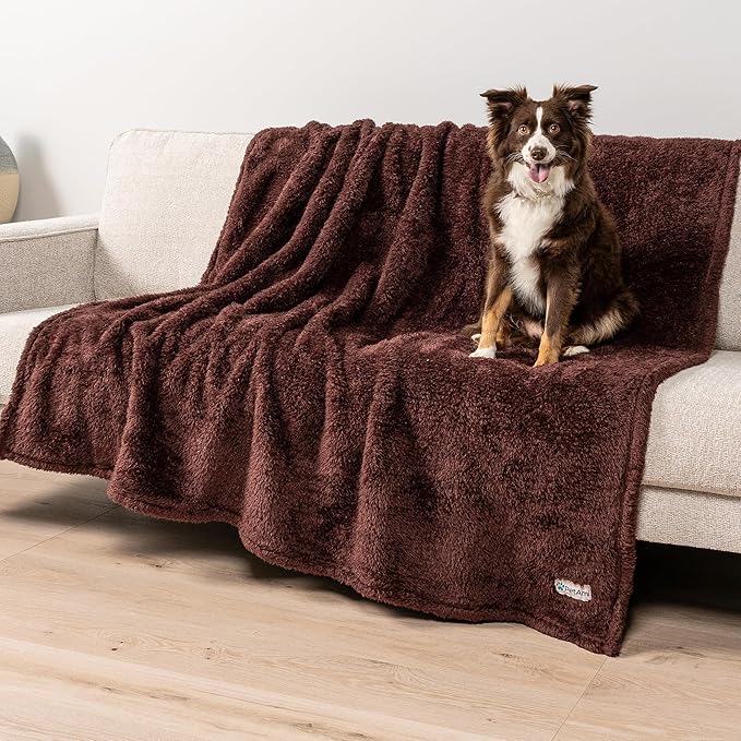 PetAmi Fluffy Waterproof Dog Blanket by PetAmi