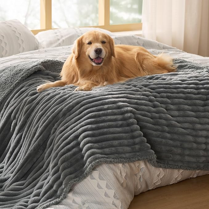 Bedsure ComfyFleece™ Waterproof Dog Blankets - Image 8
