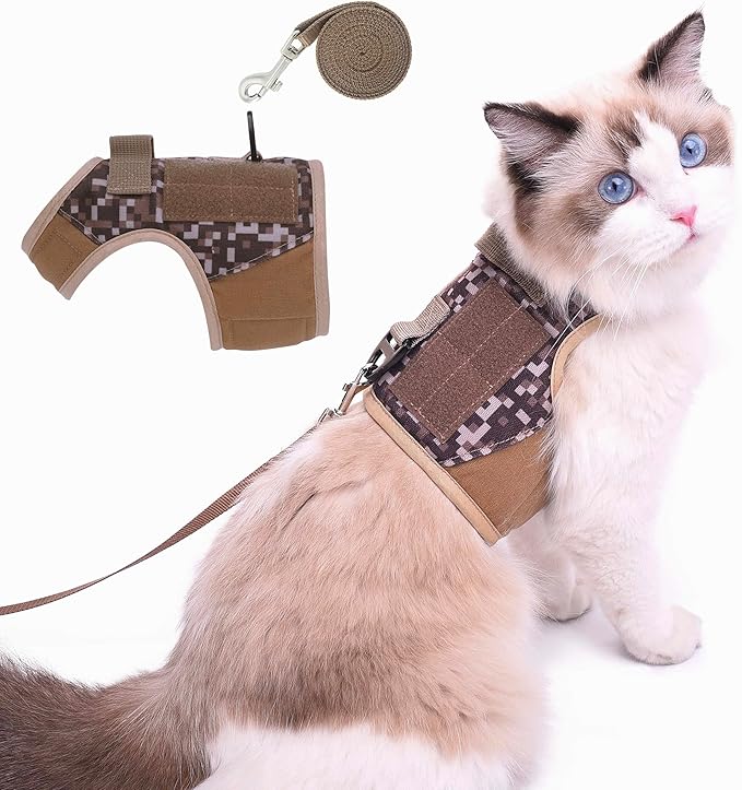 Tactical Kitty Harness and Leash by Yizhi+Miaow